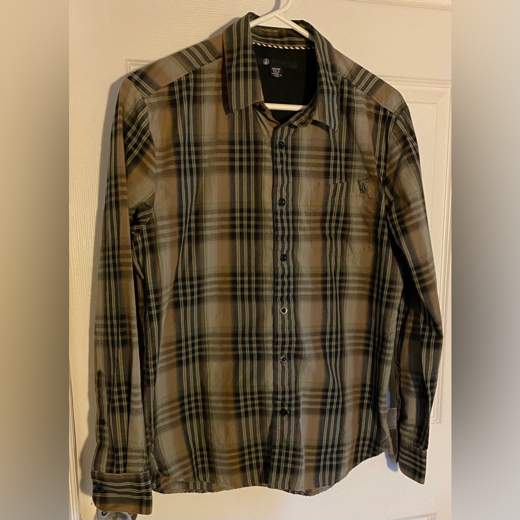 Volcom Men’s Button Down